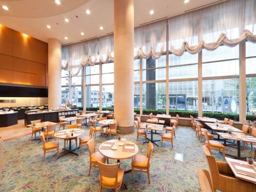 1. ANA Crowne Plaza Hotel 富山 1F Café in the park PIC2